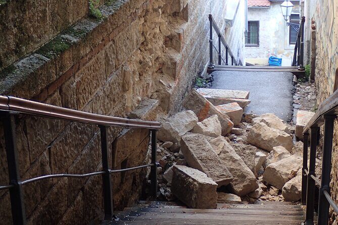 Private Walking Tour in Zagreb with Local Guide - Zagreb Cathedral: A National Symbol