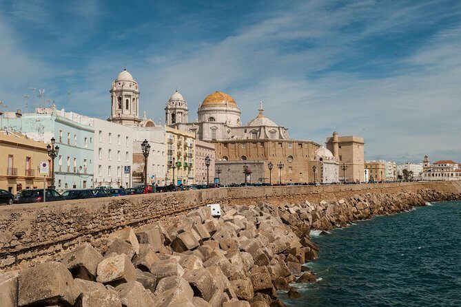 Private Walking Tour of Cadiz: includes Tavira Tower - Practical Tips for Your Cádiz Tour