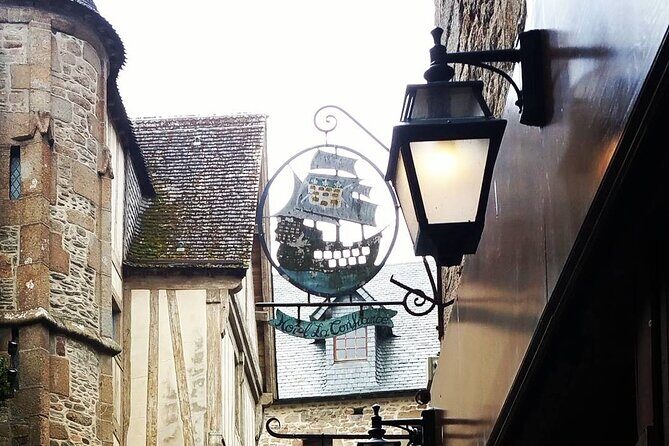 Private walking tour of Mont Saint Michel with a licensed guide - Authentic Experiences & Guide Highlights