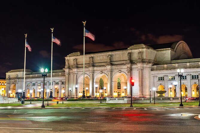 Private Walking Tour of Washington DC Neighborhoods - The Real Traveler Experience — Pros and Cons