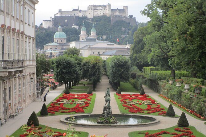 Private walking tour through the old town of Salzburg - What’s the experience like?