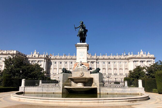 Private Walking Tour to Royal Palace and Old Town of Madrid - An In-Depth Look at the Tour: What to Expect