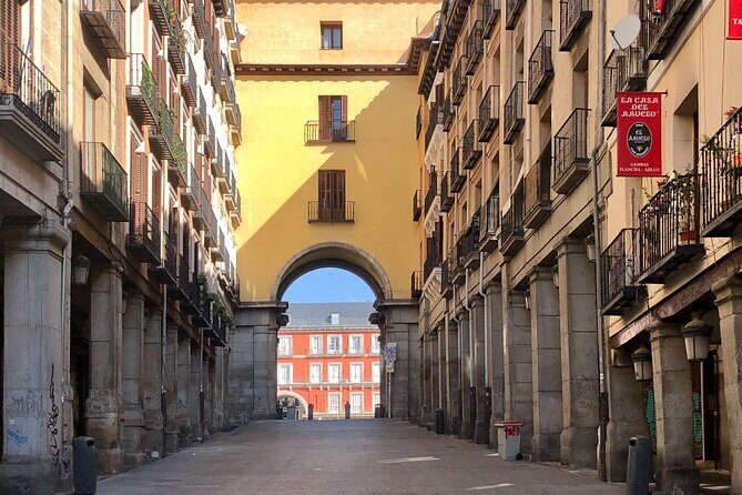Private Walking Tour to Royal Palace and Old Town of Madrid - Practical Tips for Booking and Enjoying the Tour