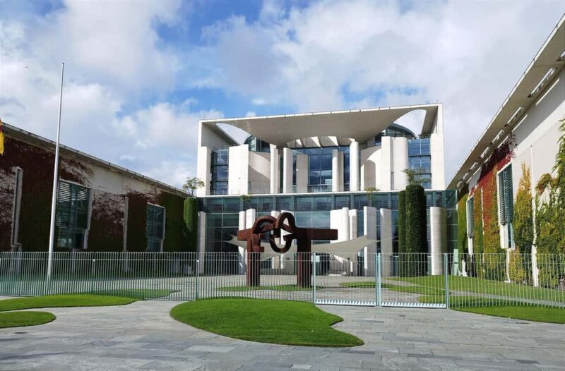 Private Walking Tour with Berlin Highlights Licensed Guide - Key Points