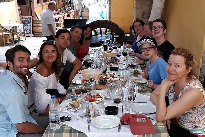 PRIVATE Walking Tour with Lunch and Wine Tasting by a Sommelier - Who Will Love This Experience?