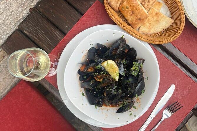 Private Walking tour with Wine and Food - Why This Tour Stands Out