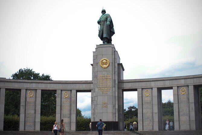 Private Walking Tour: World War 2 and Cold War Sites in Berlin - Who Will Love This Tour?