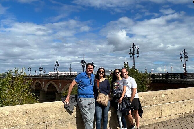 Private Walking & Wine Tasting Tour of Bordeaux with local Sophia - FAQ
