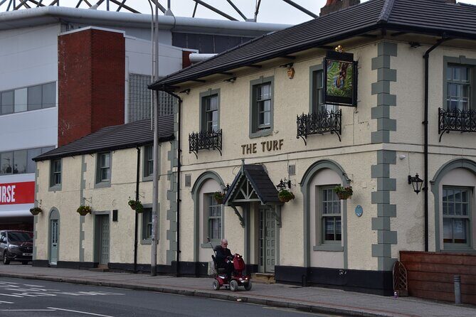 Private Welcome To Wrexham Half-Day Tour - The Sum Up