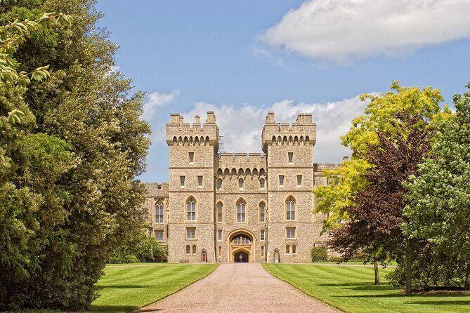 Private Westminster, Whitehall, and Windsor Castle Tour by Train - Key Points