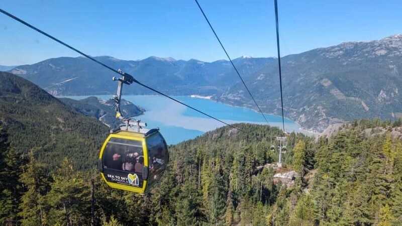 Private Whistler+Sea2 Sky Gondola+Shanon Fall+Green LakeTOUR - Starting Out: Convenient Pickup and Scenic Drive