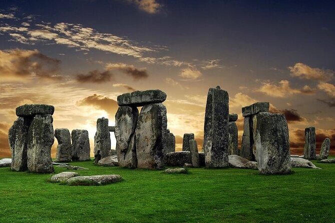 Private Windsor Castle and Stonehenge Day Tour - The Sum Up