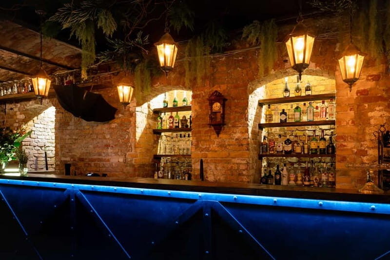 Private wine tasting event in authentic ambiance in Budapest - The Experience: What You Can Expect