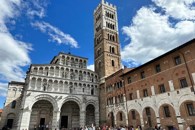 Private wine tour in Chianti Classico with sommelier (2 wineries) - Authentic Insights from Reviewers