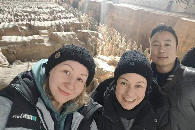 Private Xian Day Tour from Beijing with 2-Night Soft Sleeper Train Experience - Key Points
