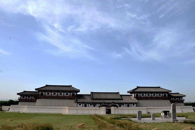 Private Xi'an Day Tour Including Hanyangling Museum And Small Wild Goose Pagoda - Exploring the Itinerary in Detail