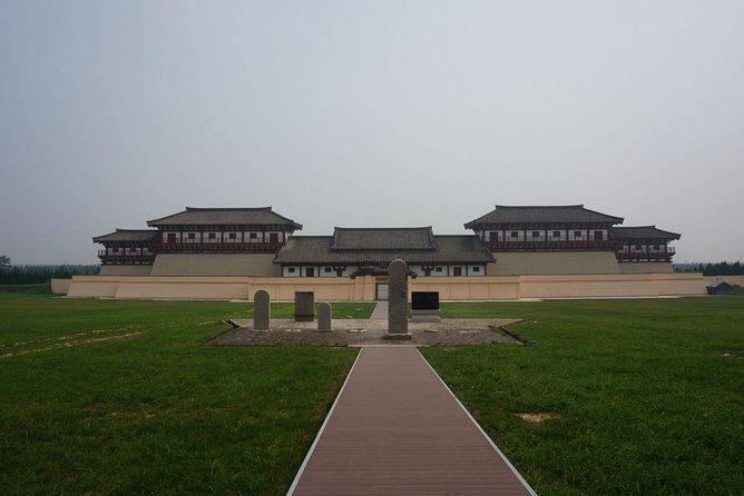 Private Xi'an Hanyangling And Small Goose Tower Day Tour - FAQs