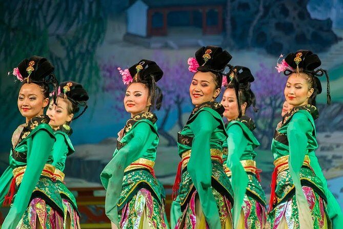 Private Xi'an Night Tour Including Tang Dynasty Dance Show & Dumpling Banquet - Key Points