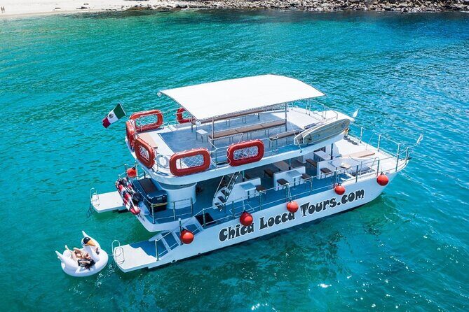 Private Yacht Charter ChicaFUN 5 Waterslides All Inclusive - Key Points