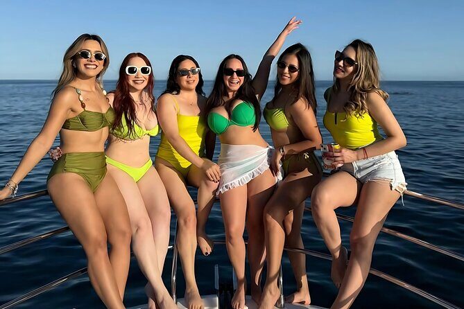 Private Yacht Charter in Cabo San Lucas  Cruise to The Arch - The Value of a Short but Sweet Cruise