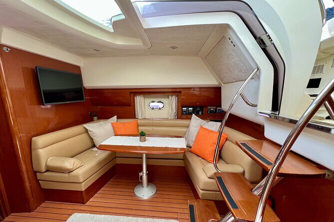 Private Yacht Charter with Skipper on The French Riviera - Key Points