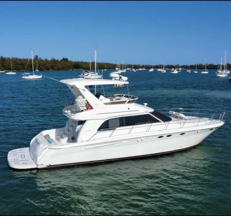 Private Yacht cruise, Biscayne Bay, Miami Beach. 52Ft - An In-Depth Look at the Biscayne Bay Yacht Experience