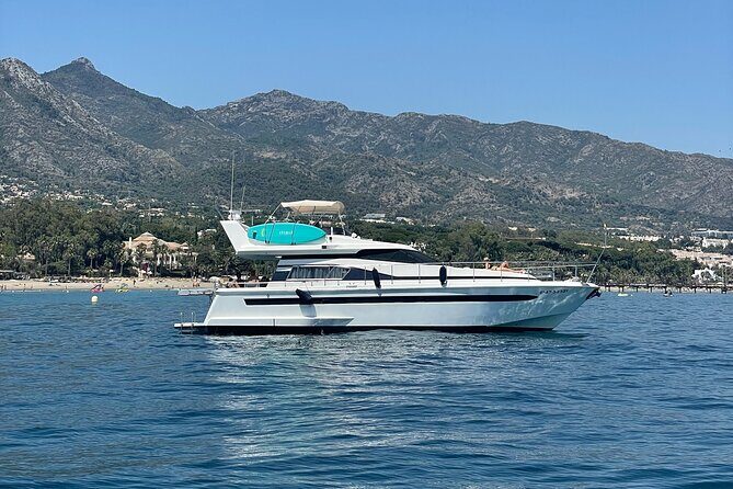 Private Yacht Sailing along the Marbella Coast - Introduction: A Breeze of Coastal Luxury