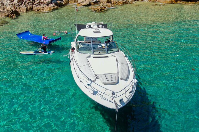 Private Yacht Sea Ray all-inclusive charter in Cabo - The Experience in Detail