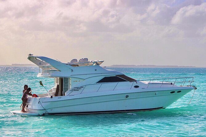 Private Yacht SeaRay 46ft Cancun 25P17 - The Experience in Action