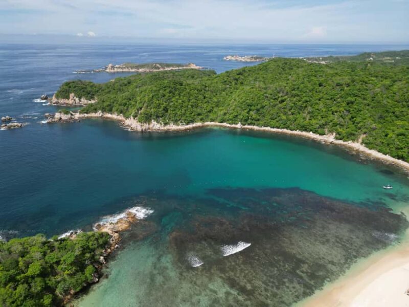 Private yacht tour of the Huatulco Bays - The Itinerary in Detail