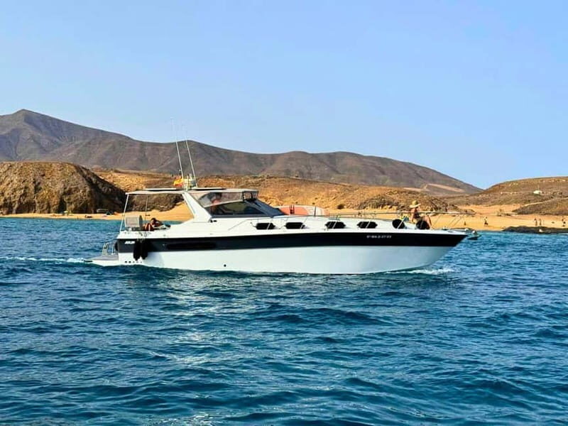 Private Yacht Tour with Gourmet Barbecue and Sunset at Papagayo Beaches - Key Points