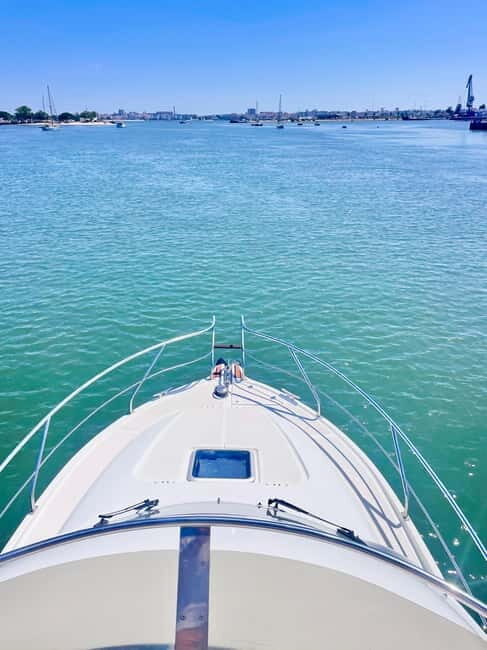 Private yacht tour with wines on board - Who Should Book This Tour?