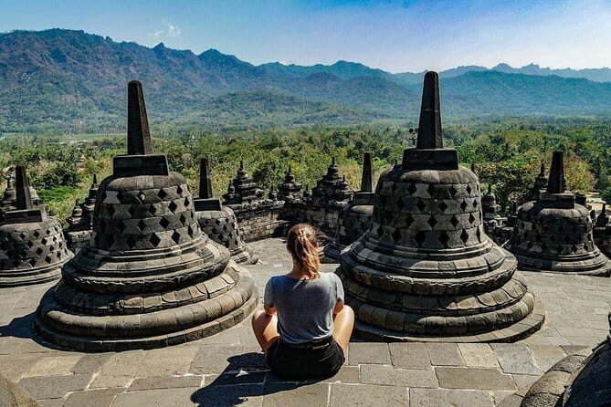 Private Yogyakarta 4 Temple Tour with English/Italia/French Guide - Exploring the Ancient Temples of Yogyakarta: A Complete Guide to the Private 4 Temple Tour