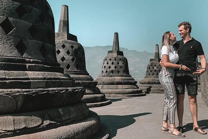 Private Yogyakarta 4 Temple Tour with English/Italia/French Guide - Key Points