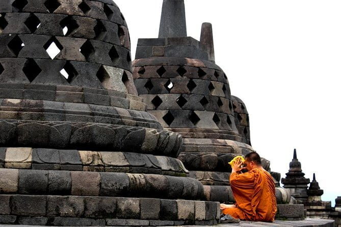 Private Yogyakarta 4 Temple Tour with English/Italia/French Guide - Who Will Love This Tour?