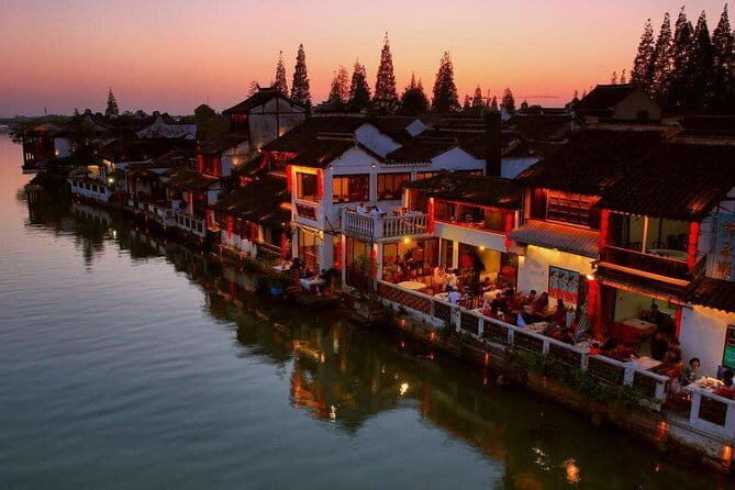Private Zhujiajiao Sunset Tour with Dinner and Spa Option from Shanghai - Who Is This Tour Best For?