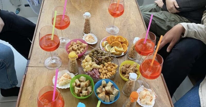 Procida: Boat Tour around the island - Key Points