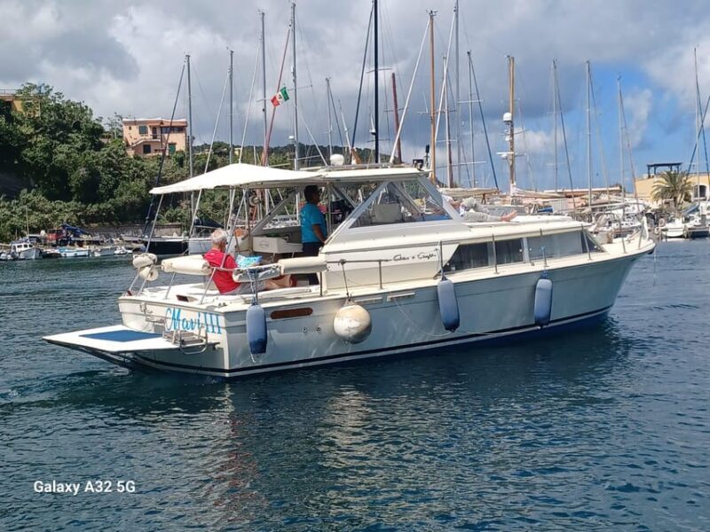 Procida: Boat Tour around the island - An in-depth look at the Procida boat tour