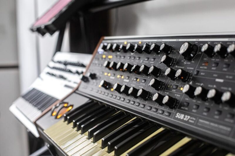 Produce Techno and House Music in Berlin - Who Should Consider This Experience?