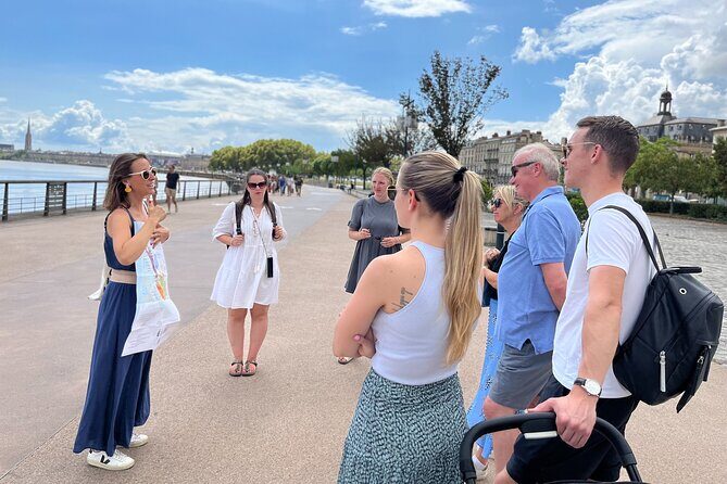 Professional - Bordeaux Wine and Cheese Tasting with a walking tour - Exploring Bordeaux’s Heritage and Neighborhoods