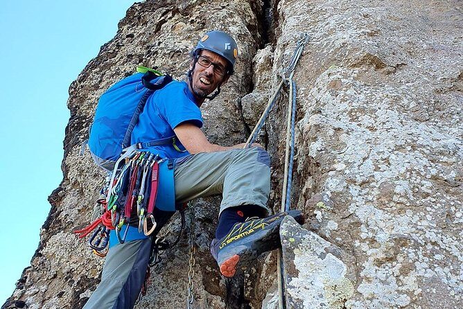 Professional climbing guide - Exploring the Details of the Climbing Tour