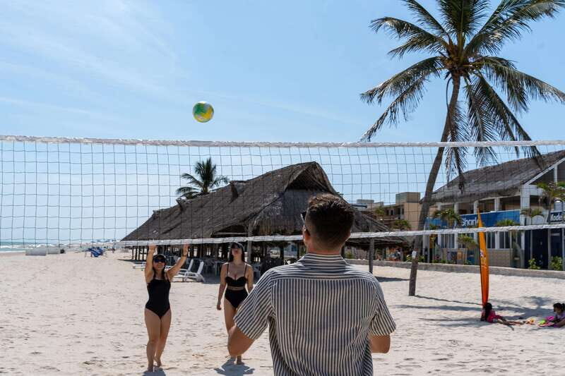 Progreso: Chichi´s beach club - A Closer Look at Chichi’s Beach Club