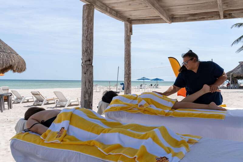 Progreso: Chichi´s beach club - Is Chichi’s Beach Club Worth It?