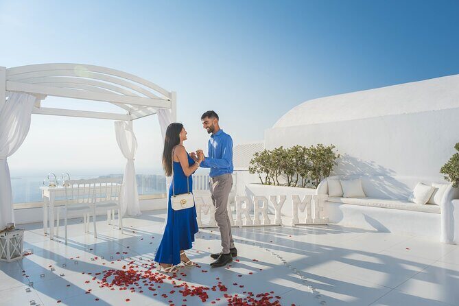 Proposal Photoshoot Santorini - What to Expect from Your Proposal Photoshoot
