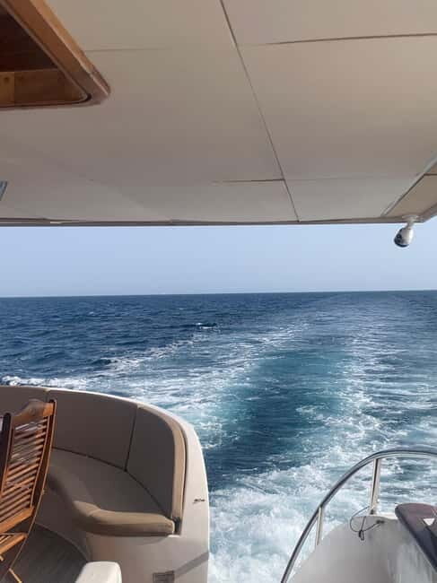 Protaras: 80s and 90s Sunset Cruise with Cypriot Dinner & DJ - The Music & Atmosphere: Dancing Under the Stars