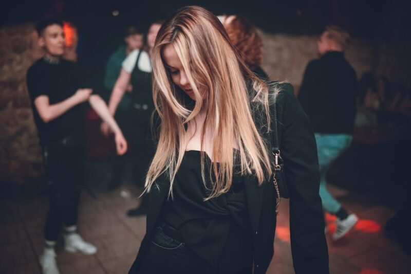 Pub Crawl - 1-hour Open Bar then Vip to 5 Clubs - Krakow - What Makes This Tour Unique?