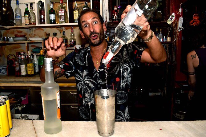 Pub Crawl in Edinburgh - Key Points