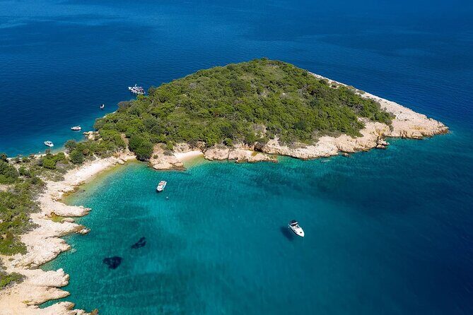 PUBLIC 5,5h Plavnik Island Half-day Boat Trip - FAQ