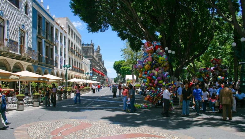 Puebla Architecture Walking Tour - Neighborhoods and Markets