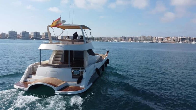 Puerto del Carmen: 2h Private Sunset Catamaran Tour w/Drinks - Key Points